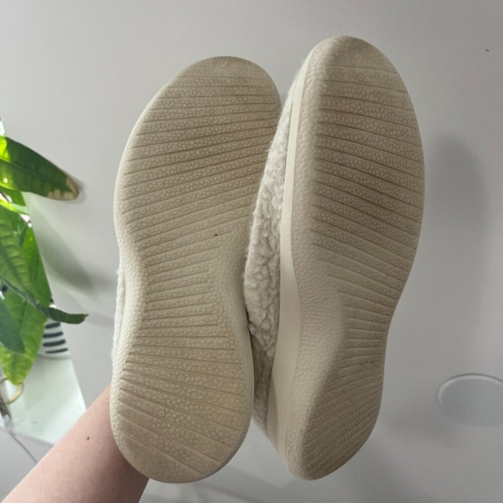 Allbirds Cream Teddy Sherpa Wool Runner Sneakers Size 9 - Picture 5 of 6
